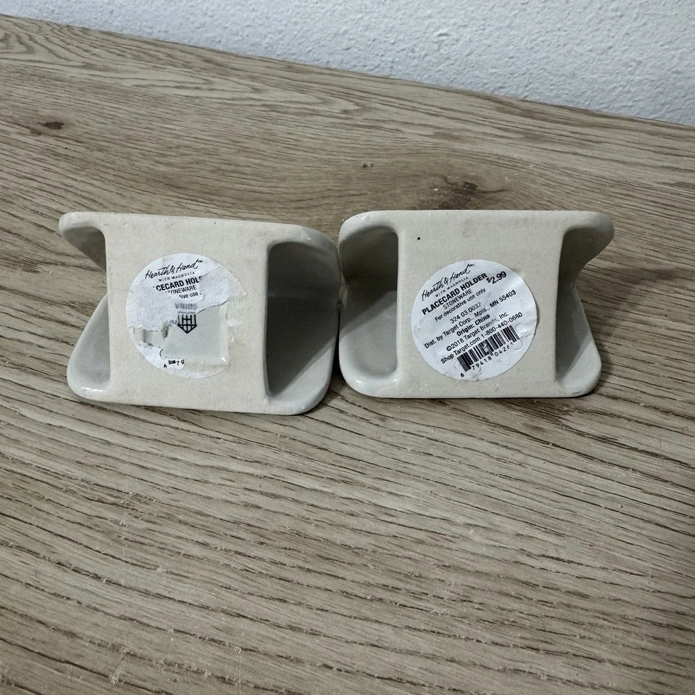 Hearth & Hand Placecard Holders Ceramic Triangle Dry Erase Name Plates Set of 2‎